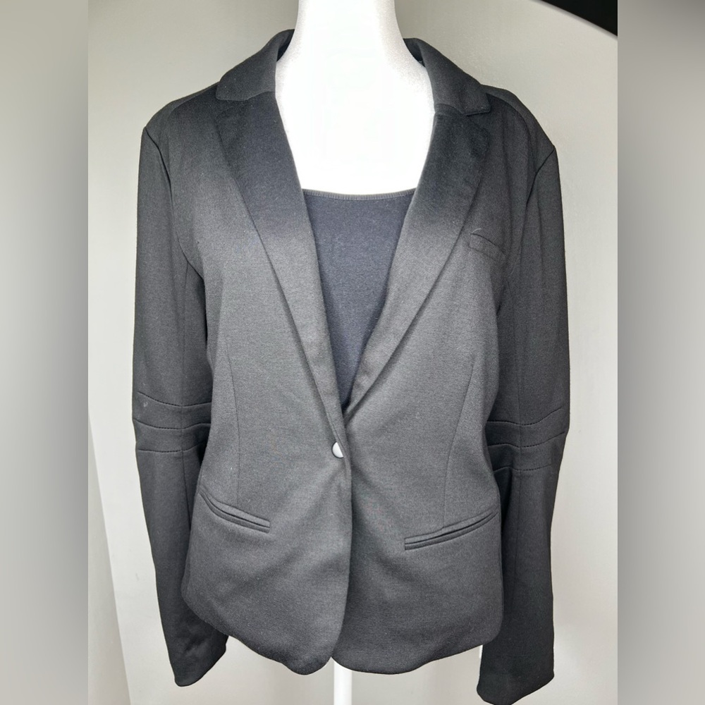 Mark Black Blazer with Stripe Lining Size Large - Sophisticated and Modern - Picture 1 of 13